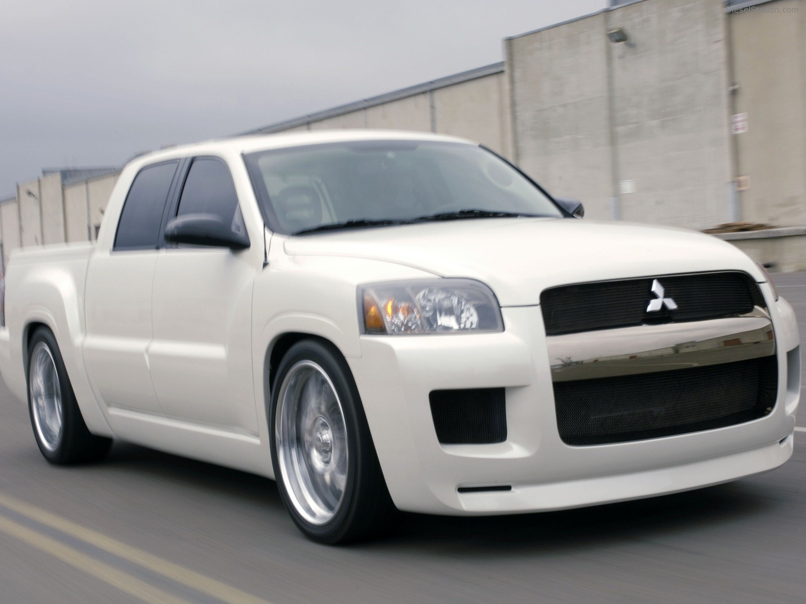Mitsubishi Street Raider Concept
